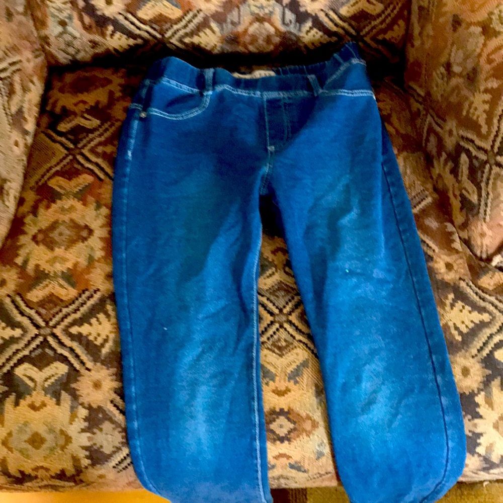 Selling g these kids jeans